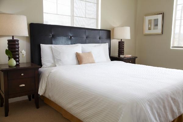 Oakwood Costa Mesa Hotel Værelse billede